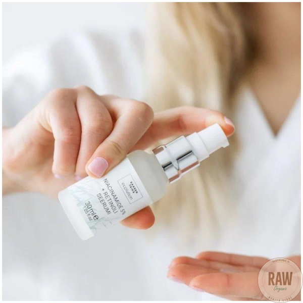 Saaren_Taika_Niacinamide_5____Retinoli_seerumi__vahentaa_tummia_silmanalusia_seka_juonteita_30ml