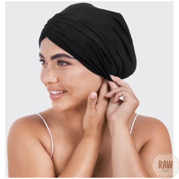 Kitsch_Sleep_Beanie_with_Satin_Lining___Black__satiiniunimyssy_hiuksille
