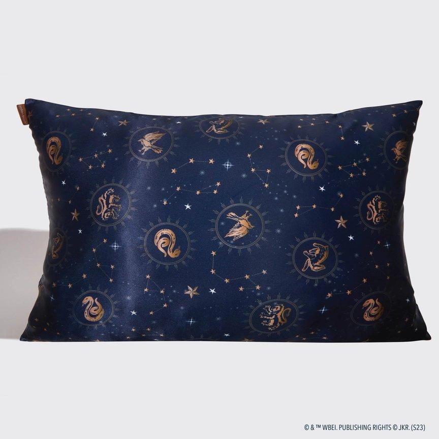 tuotekoodityhja154_kitsch__harry_potter_x_kitsch_satin_pillowcase__midnight_at_hogwarts KITSCH__Harry_Potter_X_Kitsch_Satin_Pillowcase__Midnight_At_Hogwarts
