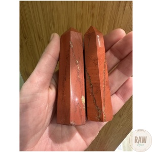 Punainen_Jaspis_obeliski_n__7_8cm