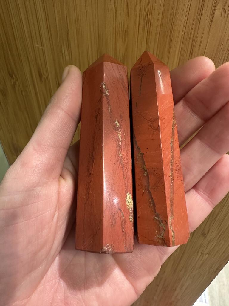 tuotekoodityhja219_punainen_jaspis_obeliski_n__7_8cm Punainen_Jaspis_obeliski_n__7_8cm