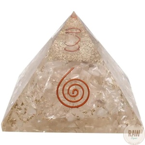 orgoniitti_kvartsi_pyramidi