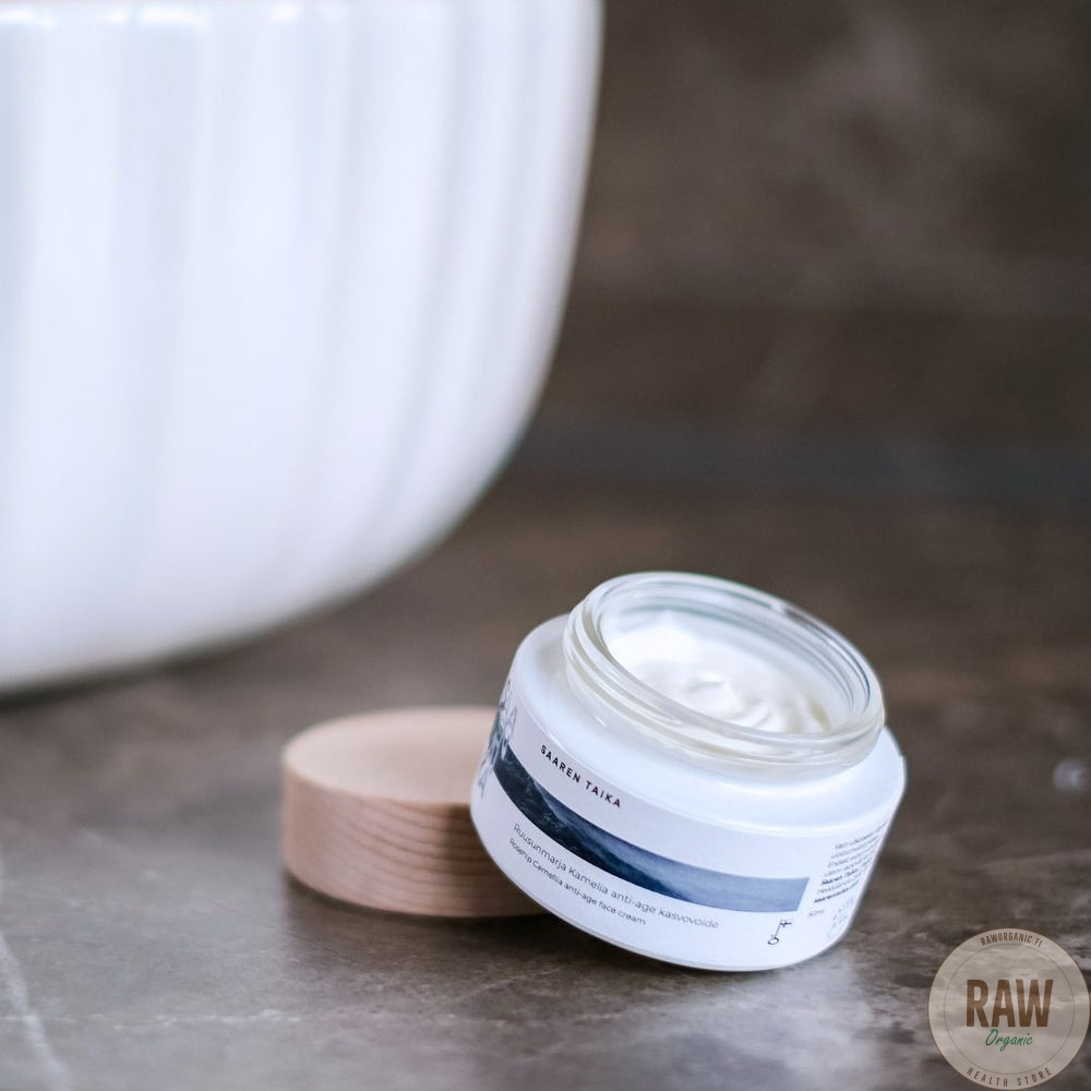 Saaren Taika Ruusunmarja Kamelia anti-age kasvovoide 50ml